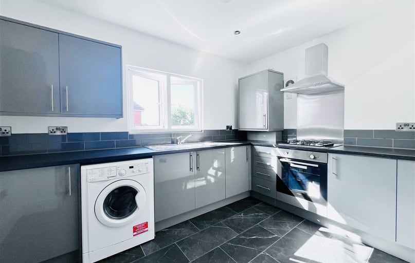 Loughborough Road, West Bridgford, Nottingham - Image 1